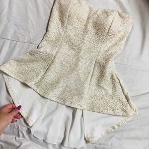 Drop tail strapless shirt